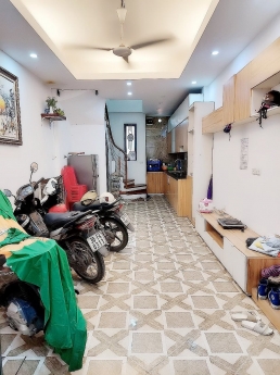 Gà đẻ trứng vàng! Nhỉnh 2 tỷ Phân lô ô tô đỗ cửa kinh doanh dòng tiền.