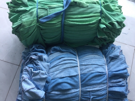 Khăn lau chùi cửa kính, xe cộ