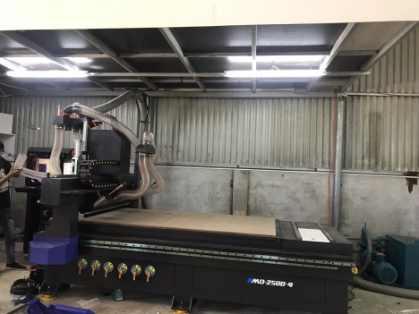 Máy cnc 4 đầu cắt gỗ công nghiệp