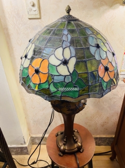 Đèn tiffany hai thân hoạ tiết hoa leo mới lạ