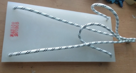 Bàn ngồi - Ghế ngồi đu dây sơn, lau kính