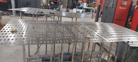 Nhận gia công đột dập chấn gấp tôn đột lỗ tại Hà Nội, Hồ Chí Minh