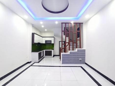 Bán nhà đẹp xây mới tại Tổ 5 Đa Sỹ - Kiến Hưng.có sân riêng để đc 6 xe máy.36m2 x 5 tầng