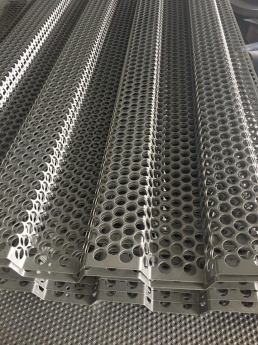 Báo giá Tấm inox 201,304  đột (dập) lỗ