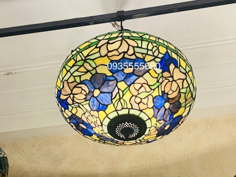 Đèn thả trần tiffany hoa hồng nhẹ nhàng