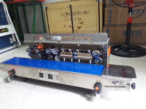 Máy hàn miệng túi liên tục có indate FRM 980 0982811839 ggh455