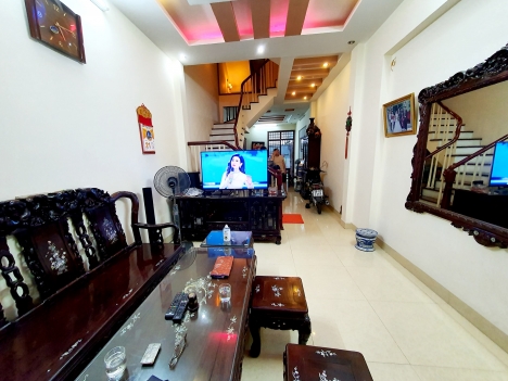 Cần Bán nhà Minh Khai 35m x 4 tầng Giá 2.x tỷ.