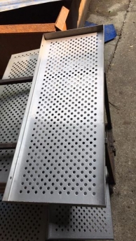 Tấm inox 304 đột lỗ, Cơ khí Minh Quang báo giá.