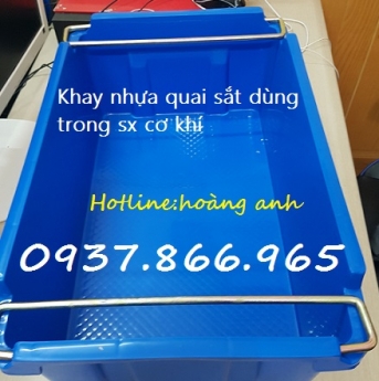 Thùng nhựa dùng trong nhà máy có quai sắt, thùng nhựa đặc A2,m khay nhựa đựng đồ kim khí