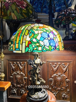 Giao lưu e đèn bàn sắc xanh