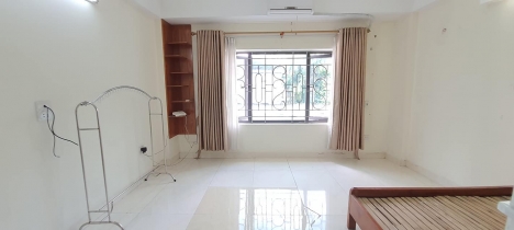 Cho thuê nhà mặt Phố Mai Động
