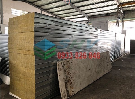 Tôn Panel Rockwool Phẳng Dày 50MM