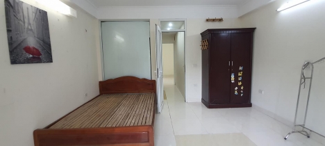 Cho thuê nhà mặt Phố Mai Động
