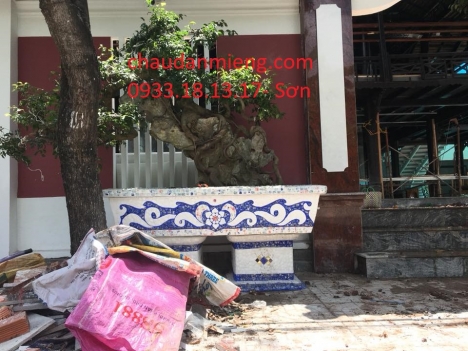 Nghệ nhân dán miễng sành sứ - ốp sành - chuyên chậu hoa - bể cá cảnh  jj