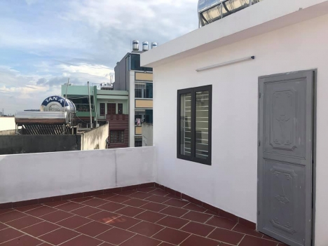 Bán nhà Tân Mai 45m x 5T chỉ 95tr/m