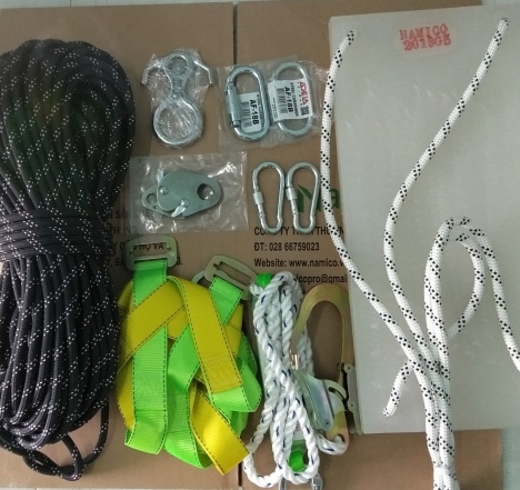 Bộ thiết bị đu dây lau kính chất lượng