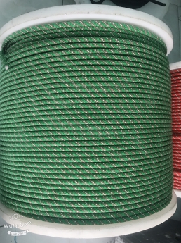 Dây đu phi 12mm màu xanh