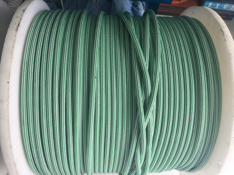 Dây đu phi 12mm màu xanh