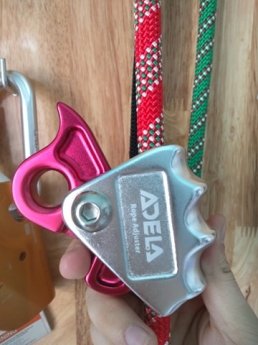 Khóa an toàn luồn dây Adela AK010