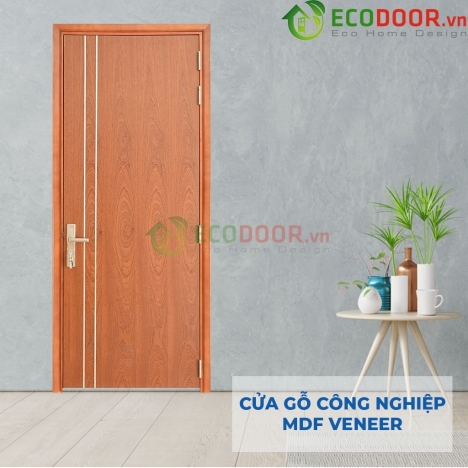 Saigondoor chuyên lắp đặt cửa gỗ công nghiệp MDF veneer uy tín đảm bảo