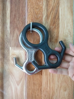 Khóa số 8 inox Namico