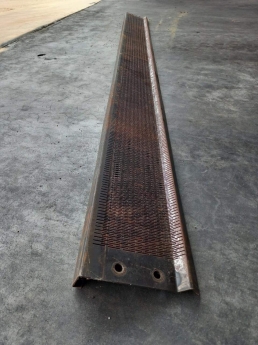 Tôn kẽm dày 1,2mm đột lỗ ovan, gấp cạnh theo yêu cầu