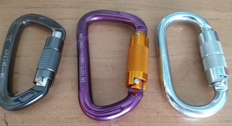 Móc D liên kết chốt tự động