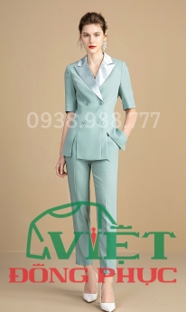 Mẫu đồng phục lễ tân nữ thời trang, thiết kế sang trọng và quyến rũ