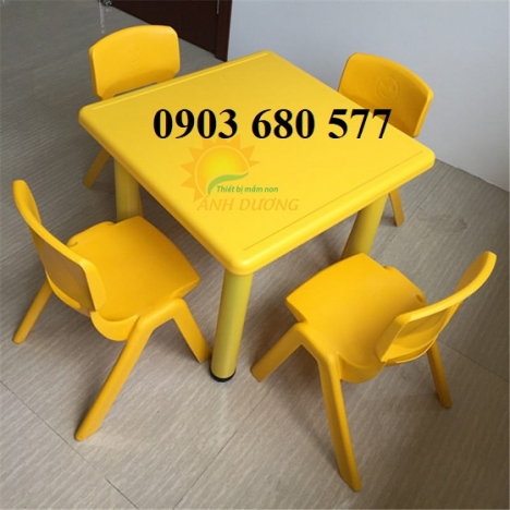 Bàn ghế nhựa cho trẻ mầm non giá rẻ, chất lượng cao