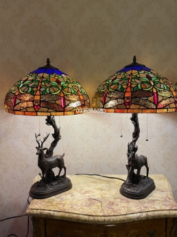 Giao lưu đôi đèn tiffany hươu hoạ tiết chuồn chuồn