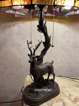 Giao lưu đôi đèn tiffany hươu hoạ tiết chuồn chuồn