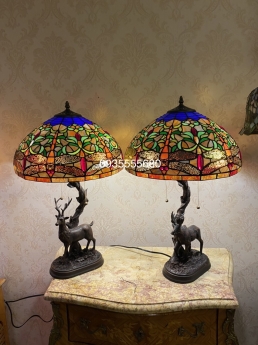 Giao lưu đôi đèn tiffany hươu hoạ tiết chuồn chuồn