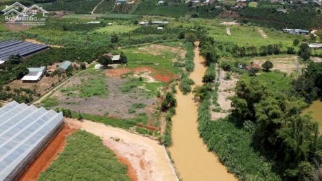 BÁN ĐẤT THỊ TRẤN NAM BAN CÁCH ĐÀ LẠT 15KM - ÔM SUỐI THỔ CƯ SỔ RIÊNG