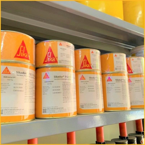 Sikadur 752 (Bộ 1kg) Sika Bơm chèn xử lý lỗ hốc, vết nứt kết cấu
