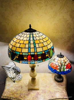 Đèn bàn tiffany hàng âu thiết kế phục hưng