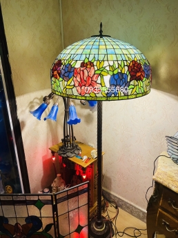 Giao lưu em đèn cây tiffany hàng khủng