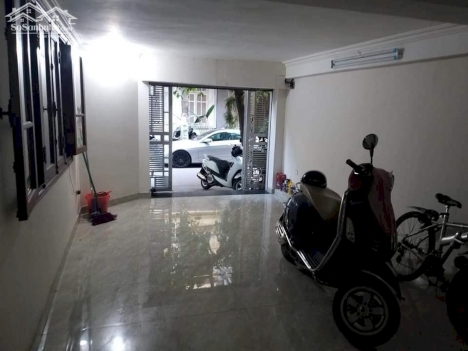 Bán Nhà Phân Lô Đầm Trấu 60M X 5T,giá chào 13,1 tỷ