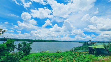 Đất mặt tiền cách đường chính 300m diện tích 175m2 giá 950 triệu