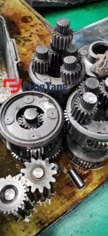Nhân sản xuất vòng rèn, bánh răng cưa, trục bậc nhất, vành khuyên rèn, trục rèn giá trực tiếp nhà má