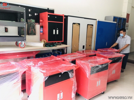 Tủ đồ nghề có bảng treo dụng cụ, Tủ treo dụng cụ cơ khí
