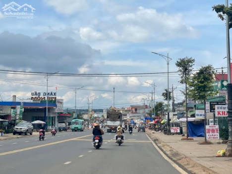 bán đất nền đức trọng gần chợ finom  10x39