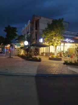 Nhà phố thương mại siêu rẻ,sổ hoàn công.Chỉ cần 990triệu là sở hữu ngay