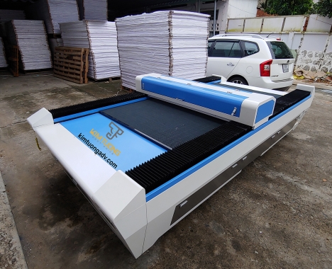 Máy laser 1325 - 130W loại mới
