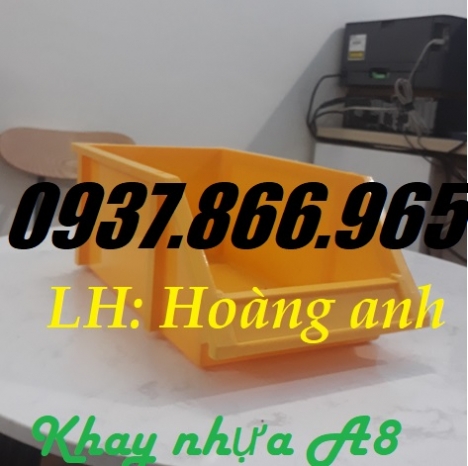 Kệ dùng trong nhà máy sản xuất linh kiện, kệ dụng cụ, khay nhựa xếp tầng, kệ nhựa vát 1 đầu xếp chồn
