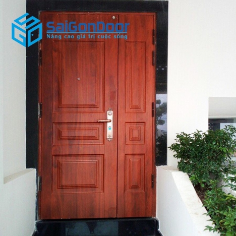 CỬA THÉP VÂN GỖ GIÁ RẺ TẠI SAIGONDOOR