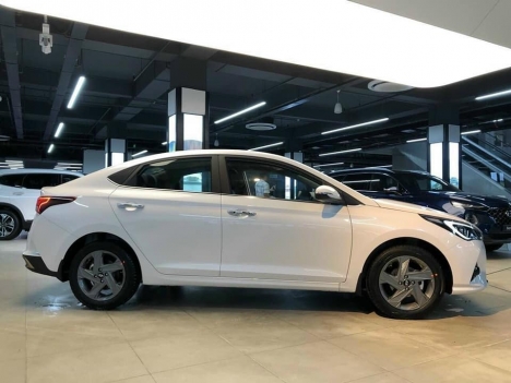 Hyundai Accent có sẵn giao ngay