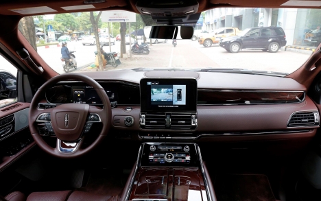 Khủng Long Lincoln Navigator Black Label 2021, nhập chính hãng