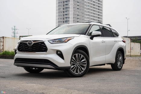 Bán Toyota HIGHLANDER Platinum 2021, nhập khẩu mới chính hãng