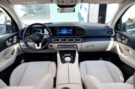Mercedes GLS450 nhập khẩu mới 2021, chính hãng, giá tốt giao xe ngay