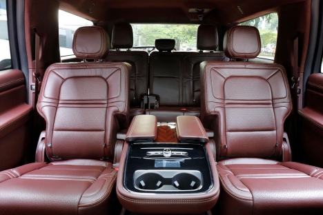 Khủng Long Lincoln Navigator Black Label 2021, nhập chính hãng